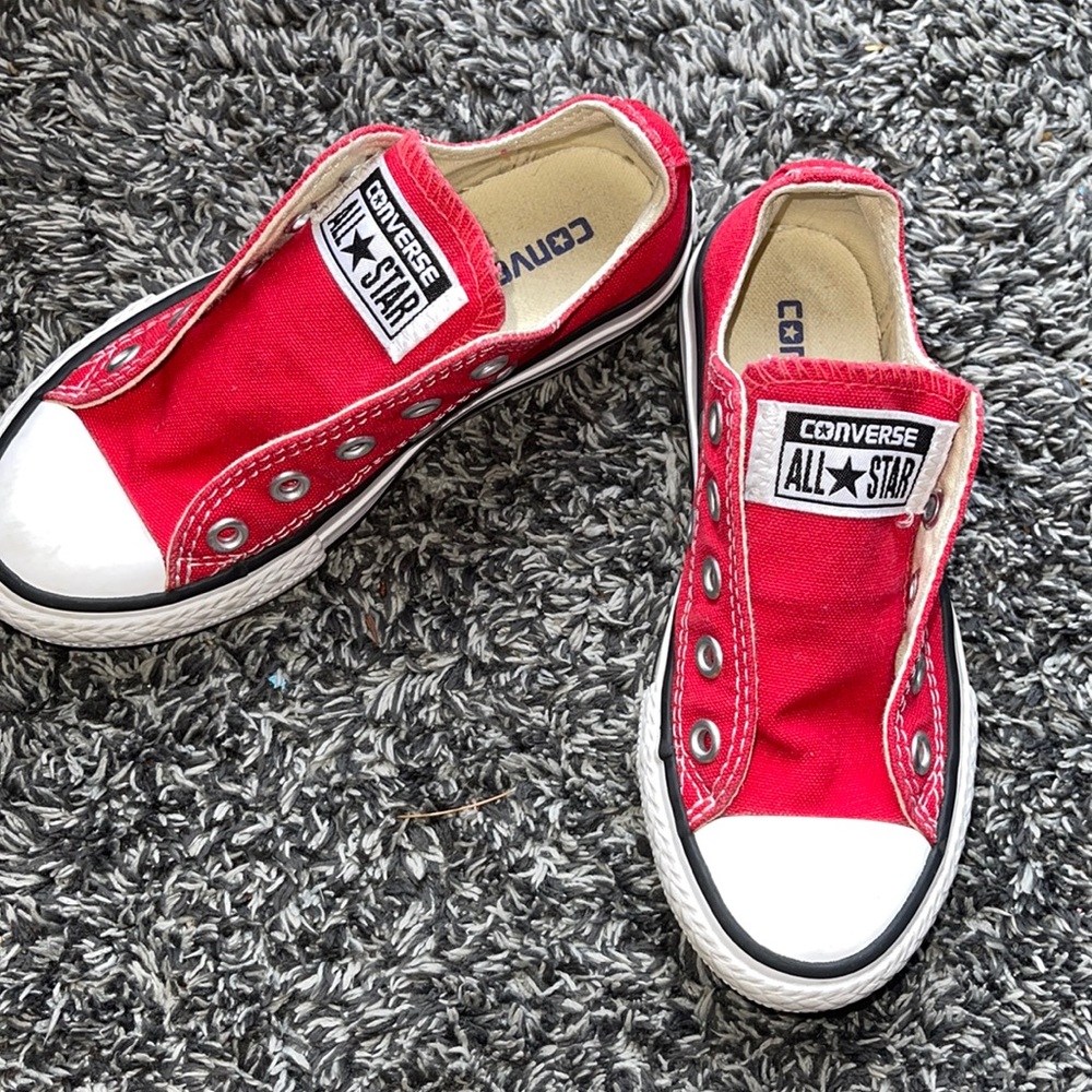 Red converse